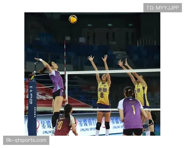 “报道:“战术跑位”成为业余联赛训练营热门课程,球迷渴望理解职业比赛深层逻辑” “报道:“战术跑位”成为业余联赛训练营热门课程,球迷渴望理解职业比赛深层逻辑”